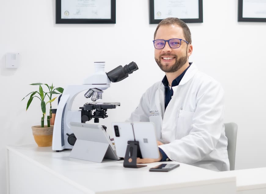 Dr-Roberto-Gerber-Patologia-Medicina-Bucal